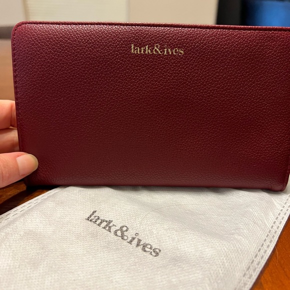 lark & ives long zippered card holder wallet